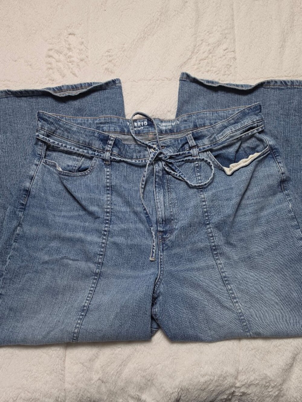 Torrid Jeans 24S Womens High Rise Wide Leg Tie Belt Denim Plus Size Short